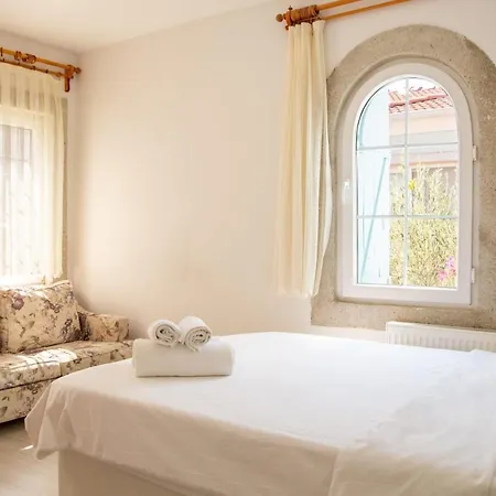 Peaceful House With A Lovely Backyard In Cesme Feriehus *
